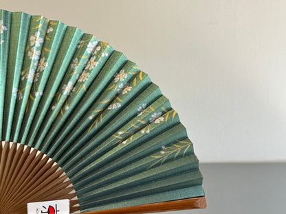 京扇子　枝垂桜　（婦人30間丁地銀）
