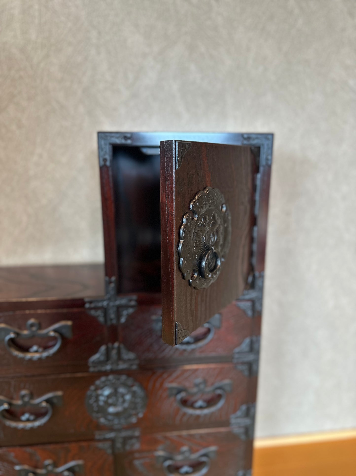 岩谷堂箪笥（受注生産）①