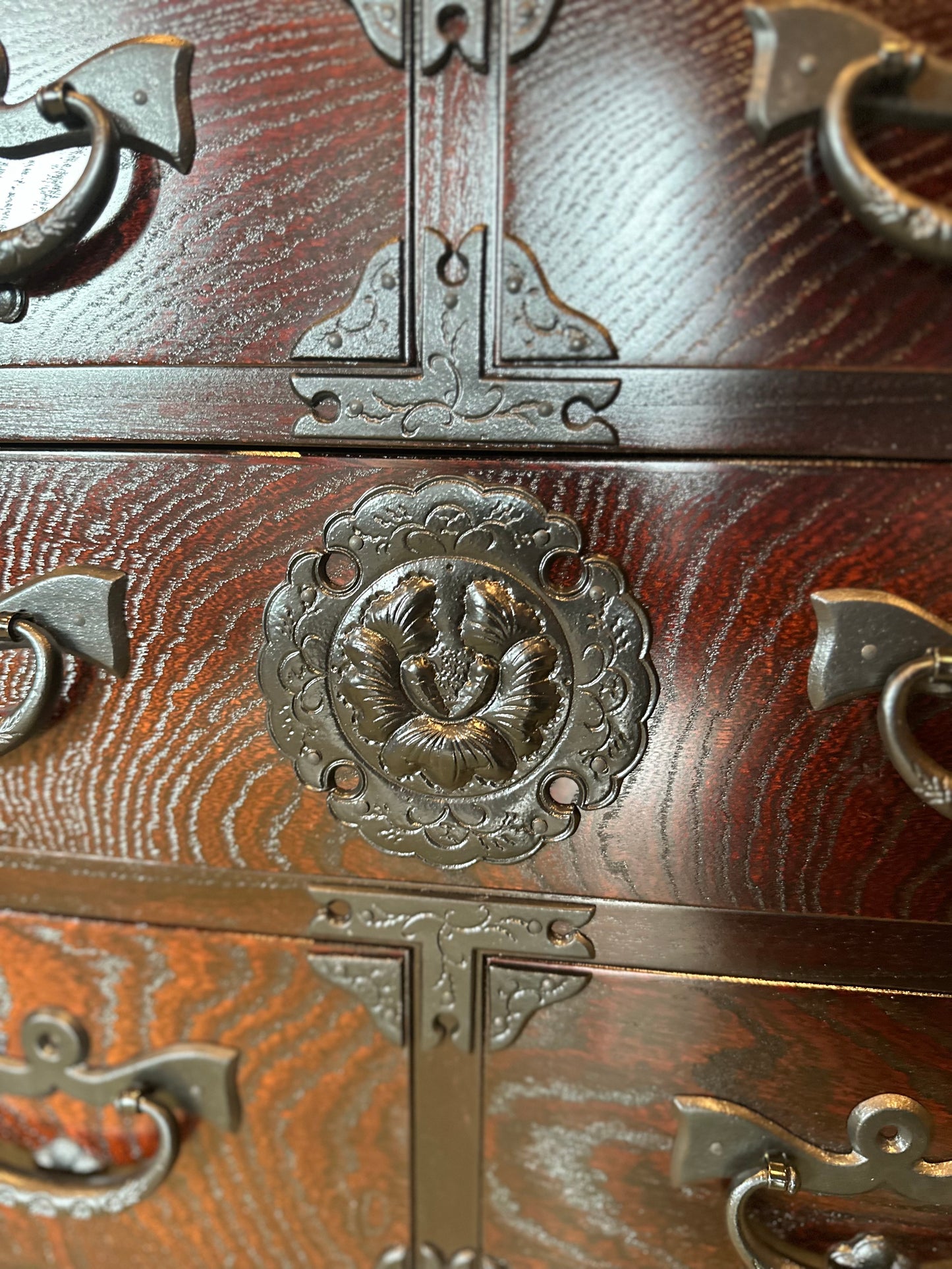 岩谷堂箪笥（受注生産）①