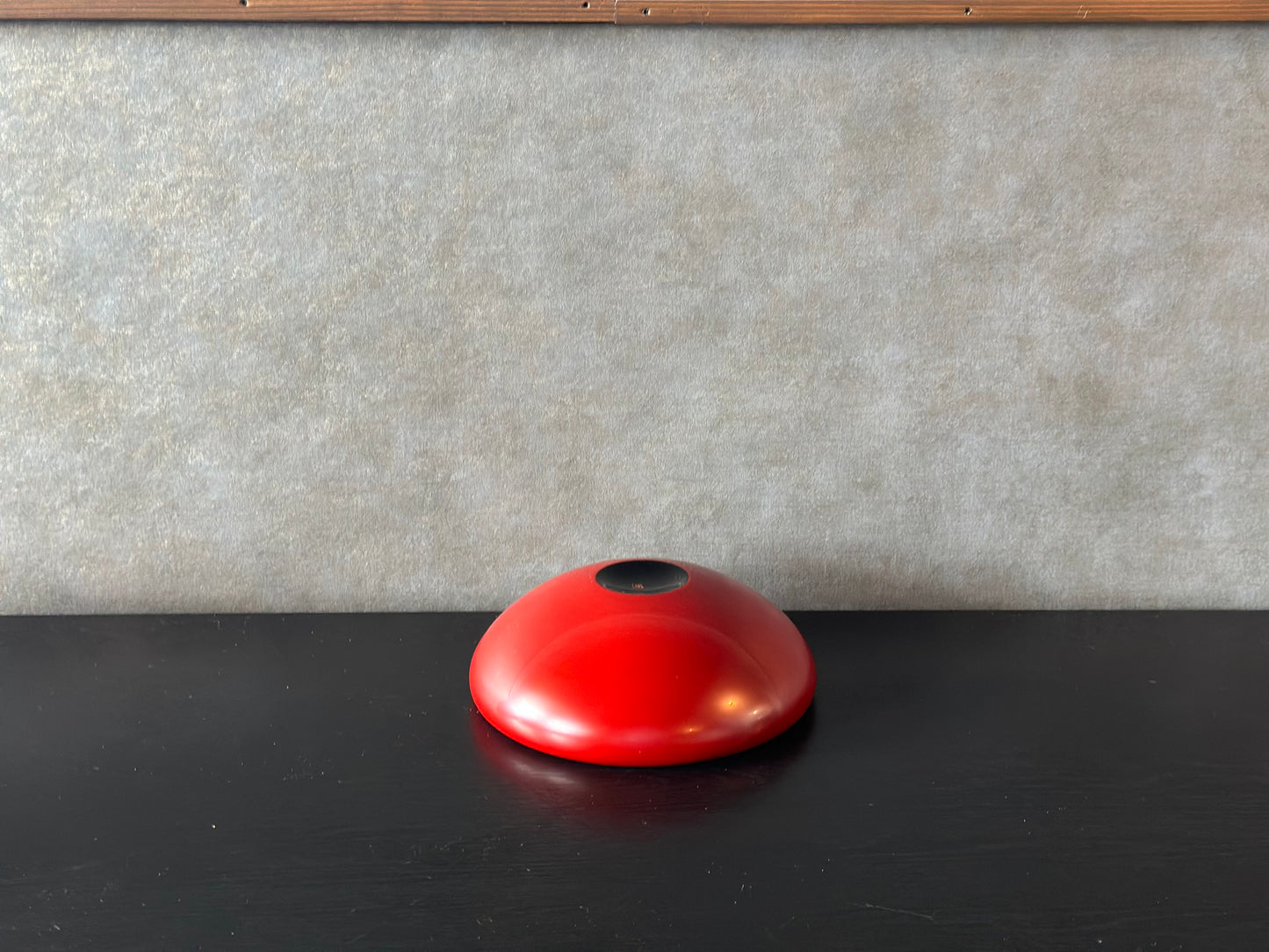 漆器　中皿（赤） (古代鉄鉢)