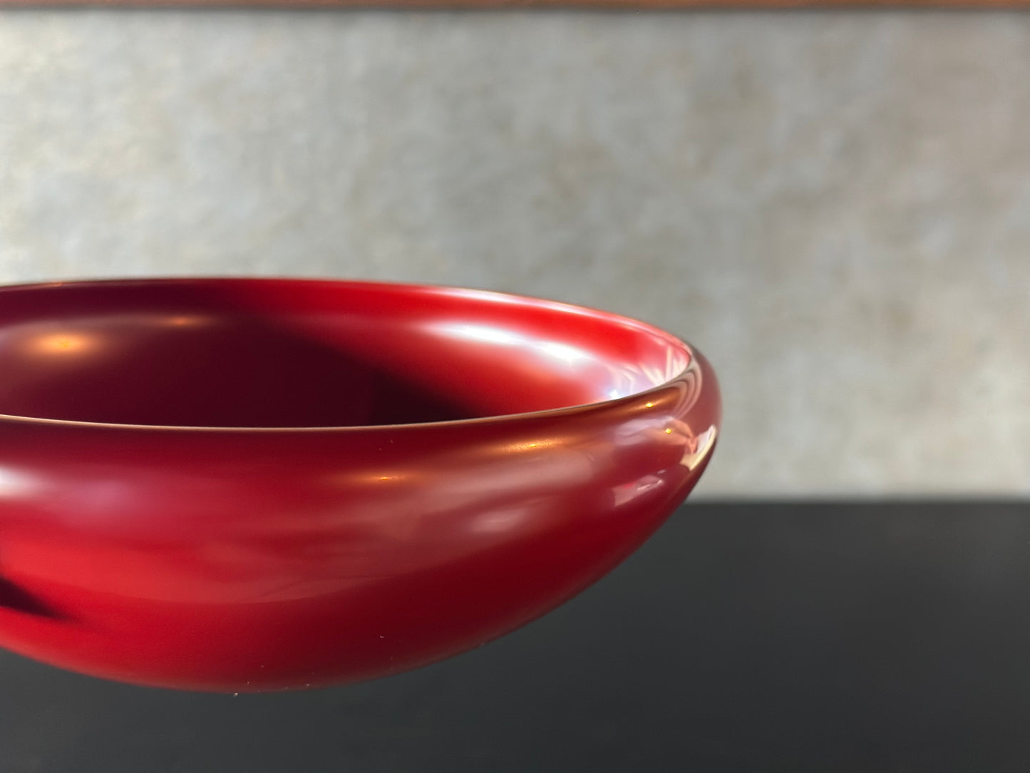 漆器　中皿（赤） (古代鉄鉢)