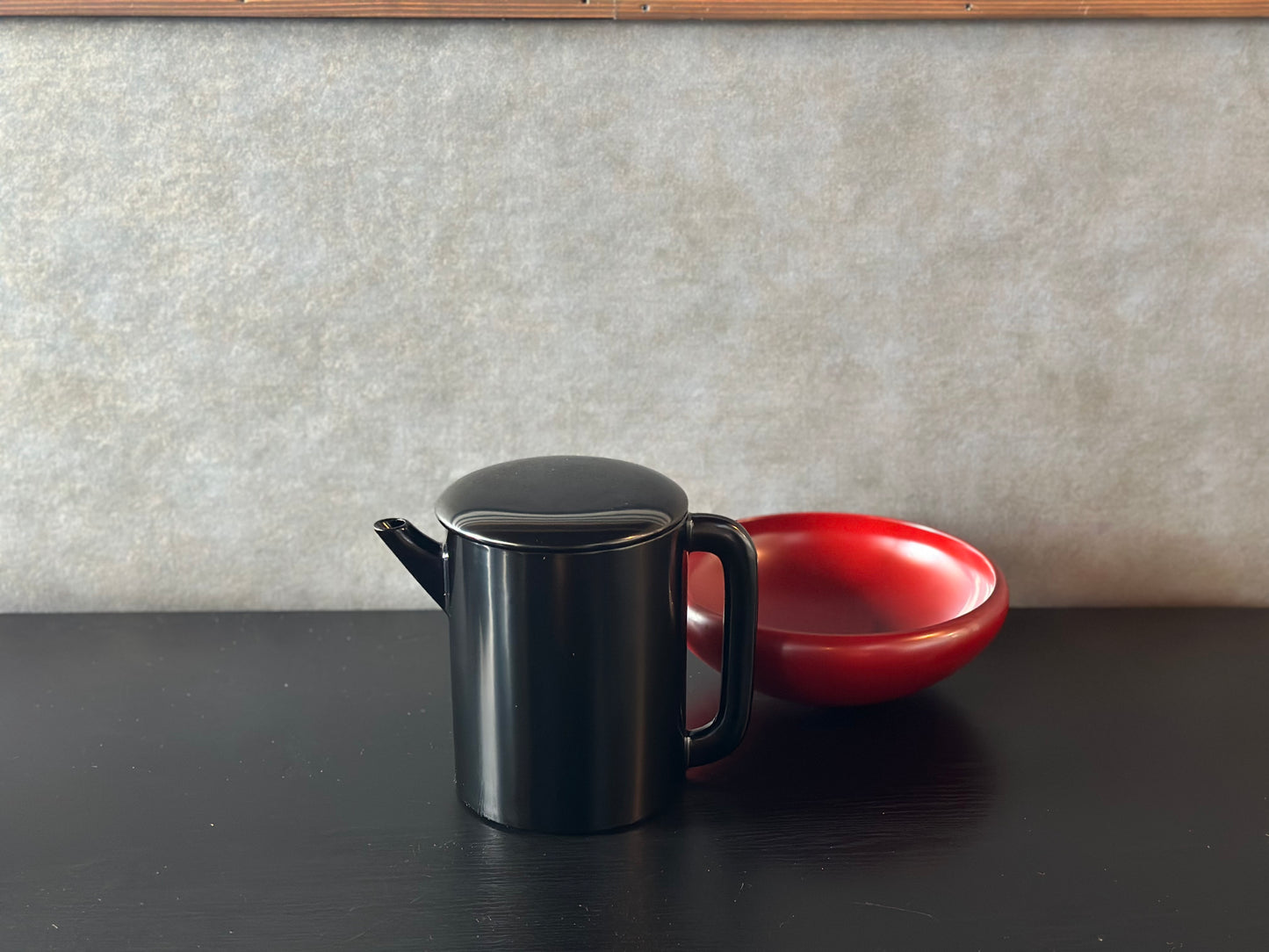 漆器　水差し（中）