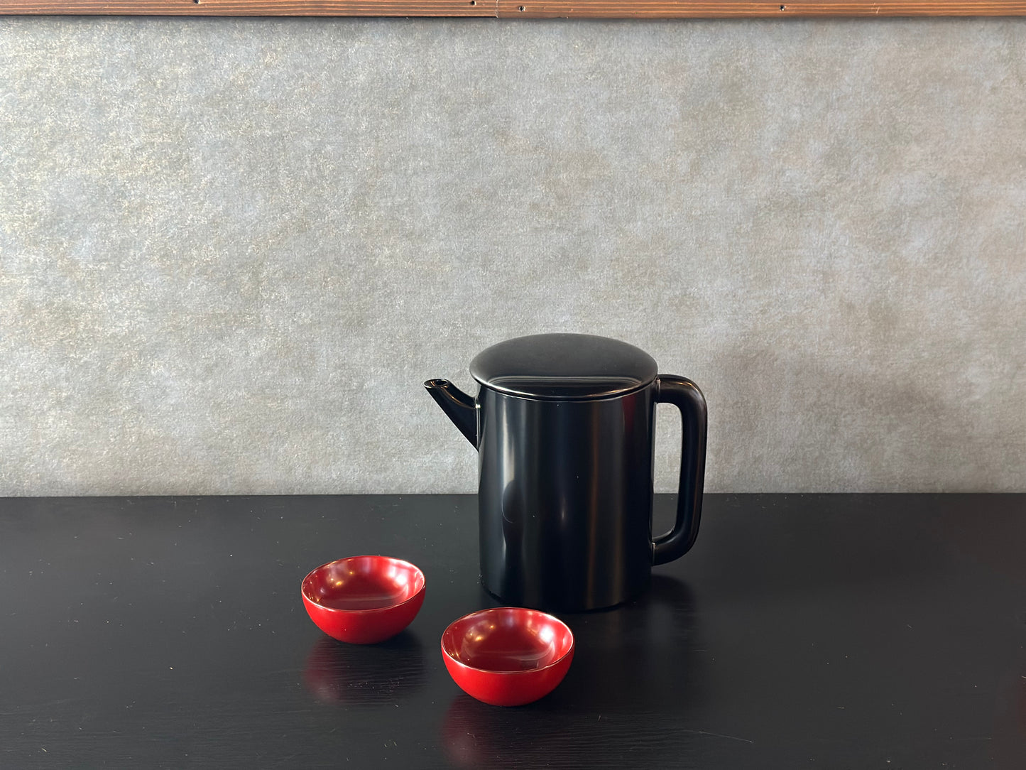 漆器　水差し（中）