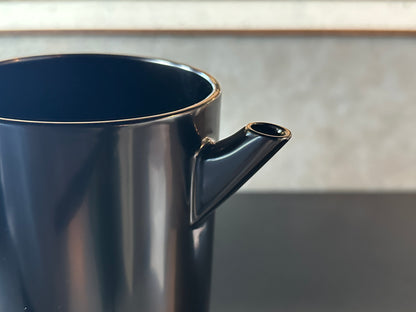 漆器　水差し（中）