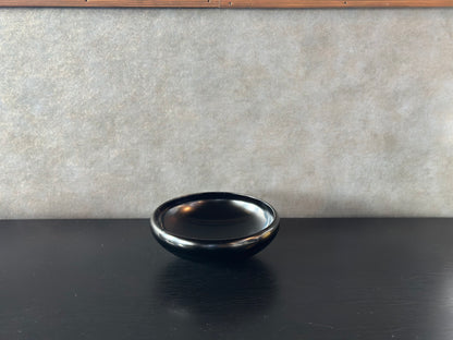 漆器　中皿（黒）(古代鉄鉢)  （商品１２番の色違い）　