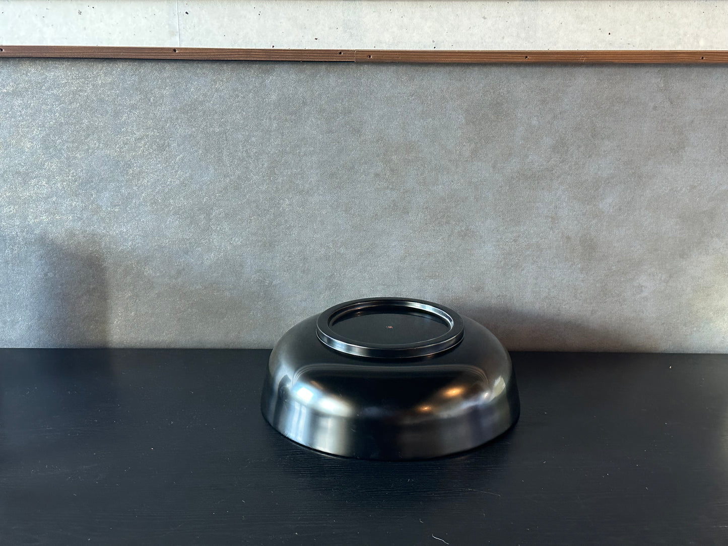 漆器　大皿（黒と赤）