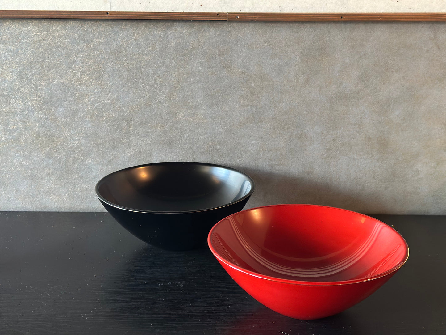 漆器　皿（朱）