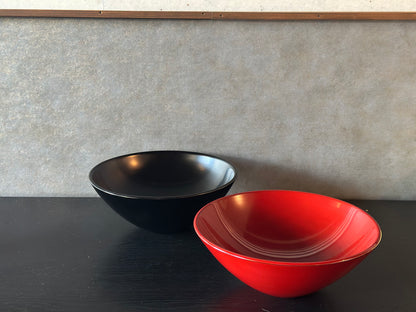 漆器　皿（朱）