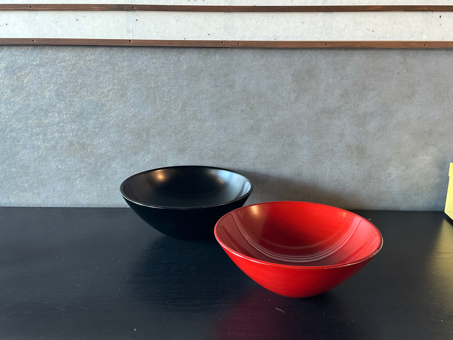 漆器　皿（朱）