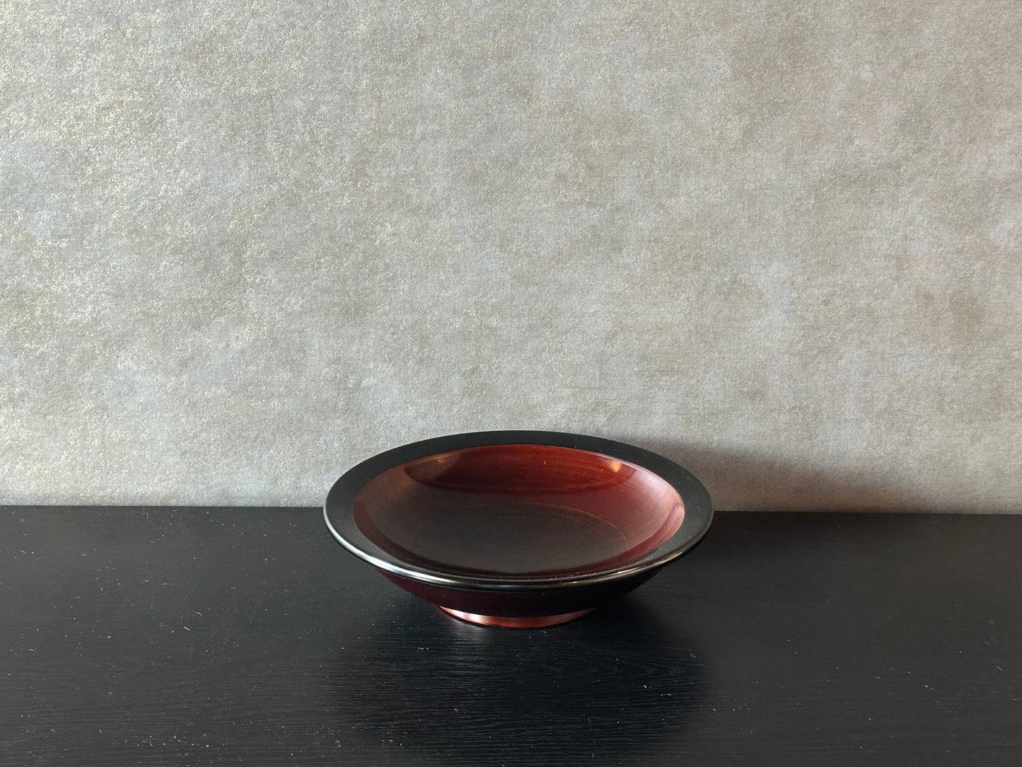 漆器　銀模様浅鉢