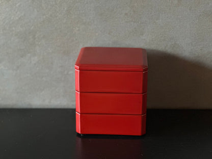 漆器  お重３段（赤）