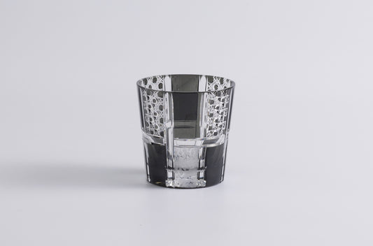 Edo Kiriko Sake Cup Ichimatsu Crest Special (Black/Crystal)