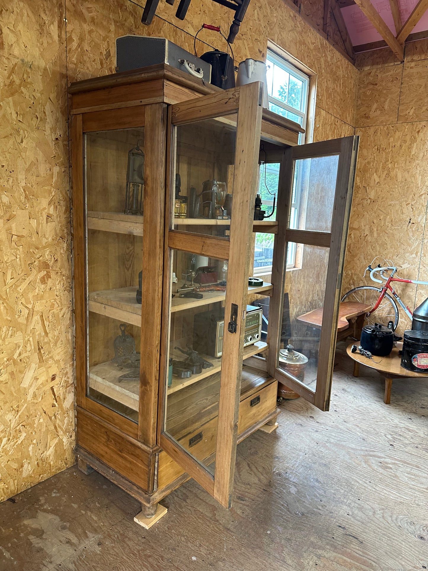 アンティーク家具_6_パントリーキャビネット